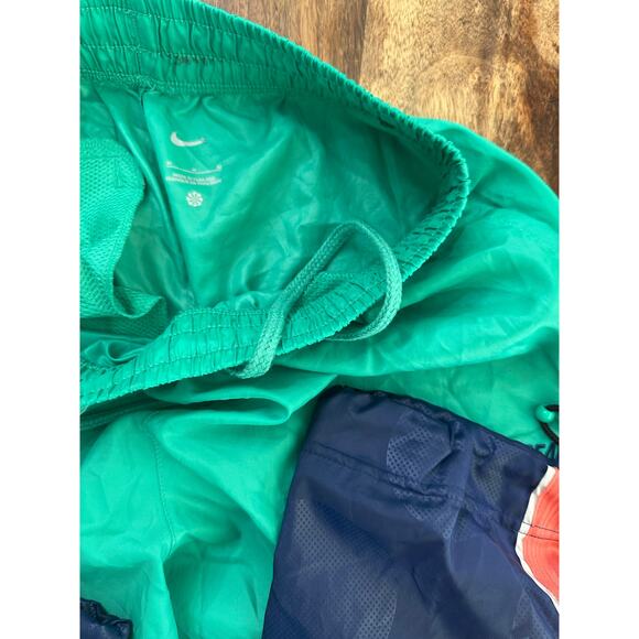 Nike Men's Green Blue Freak Colorblock Giannis Loose Fit Track Pants Size Medium - Picture 10 of 10